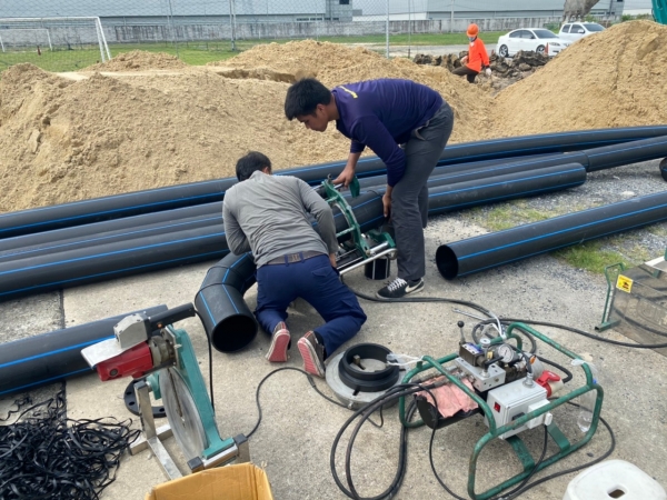 ปรับปรุงท่อเมนน้ำประปาเข้าโรงงาน